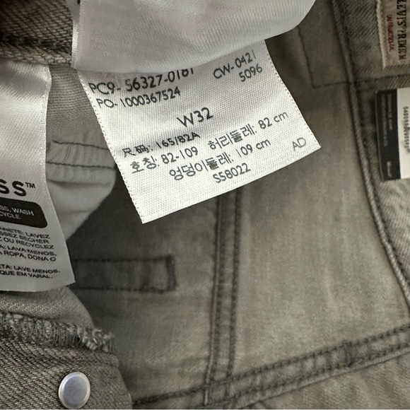 Levi’s Premium 501 ORIGINAL SHORTS Size 32 Women - Picture 11 of 16